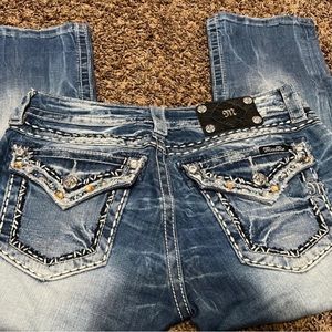 Miss Me Cuffed Capri